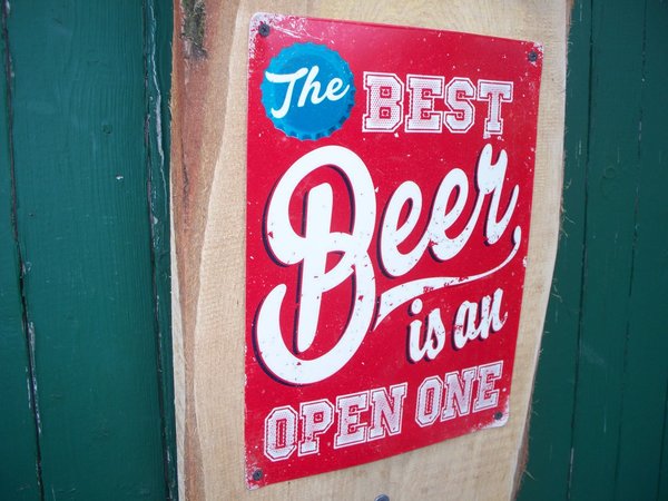 Brett, Blech "The best beer is an open one", Flaschenöffner