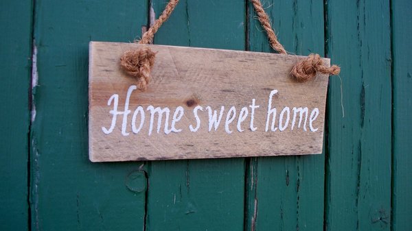 Schriftbrett "home sweet home"