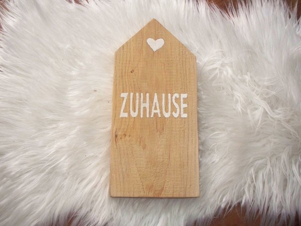 Holzhaus, schlank, beschriftet, "ZUHAUSE"